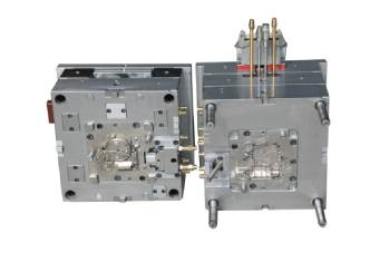 在注塑模具制造中什么叫做行位和斜頂？