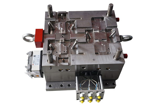 汽車(chē)注塑模具加工 汽車(chē)注塑模具加工