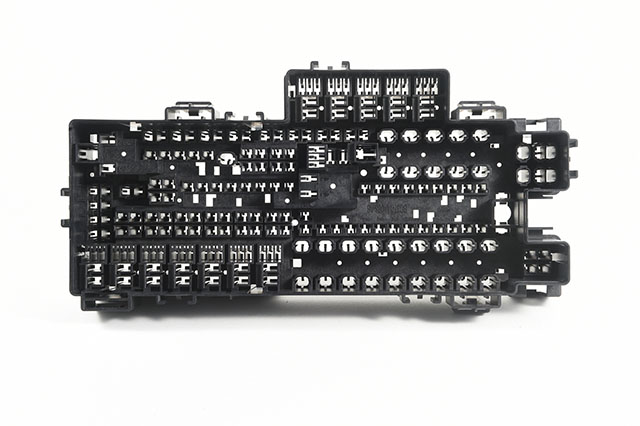 汽車保險(xiǎn)絲盒塑膠注塑模具 汽車保險(xiǎn)絲盒塑膠注塑模具