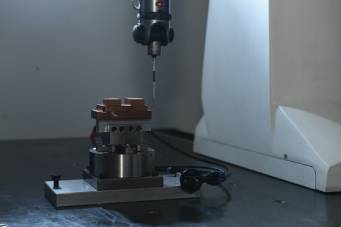 塑料模具應(yīng)當(dāng)怎樣做質(zhì)量檢測(cè)？