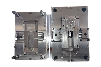 注塑模具制造中的二級頂出脫模機(jī)構(gòu)