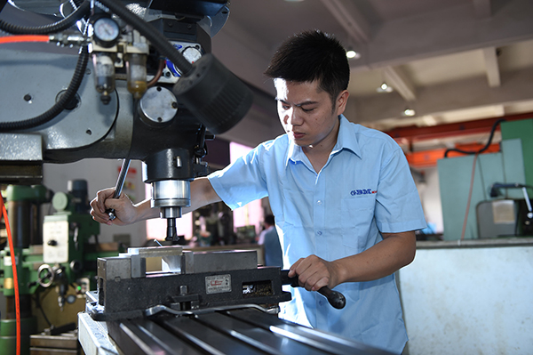 塑膠模具注塑加工廠 塑膠模具注塑加工廠