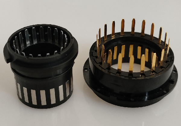 精密嵌件注塑 精密嵌件注塑