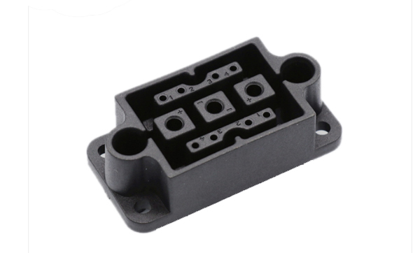 繼電器外殼注塑模具 繼電器外殼注塑模具