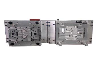 塑膠模具和合金材材料模具性質(zhì)是一樣的嗎